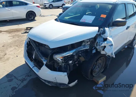 2018 Nissan Kicks S из США, поврежденный, VIN 3N1CP5CU6JL522546